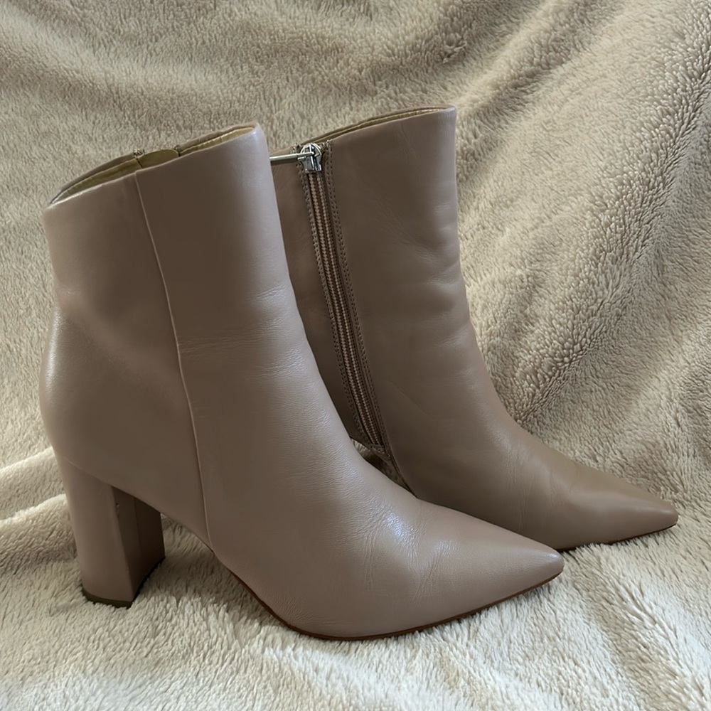 Marc Fisher Leather Boots Size 8